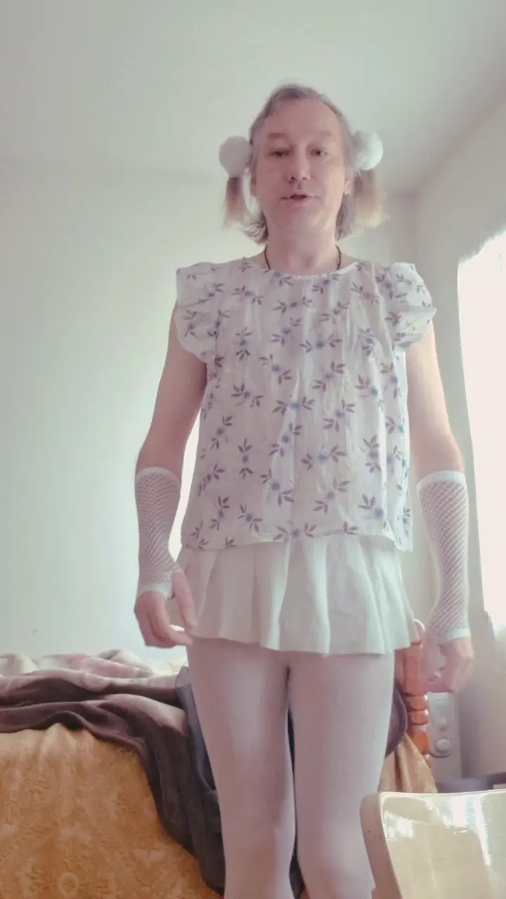 Exclusive Leak: Bunny without pantie - In a sundress and pink panties - Stream in FullHD | Hotleakxxx.com