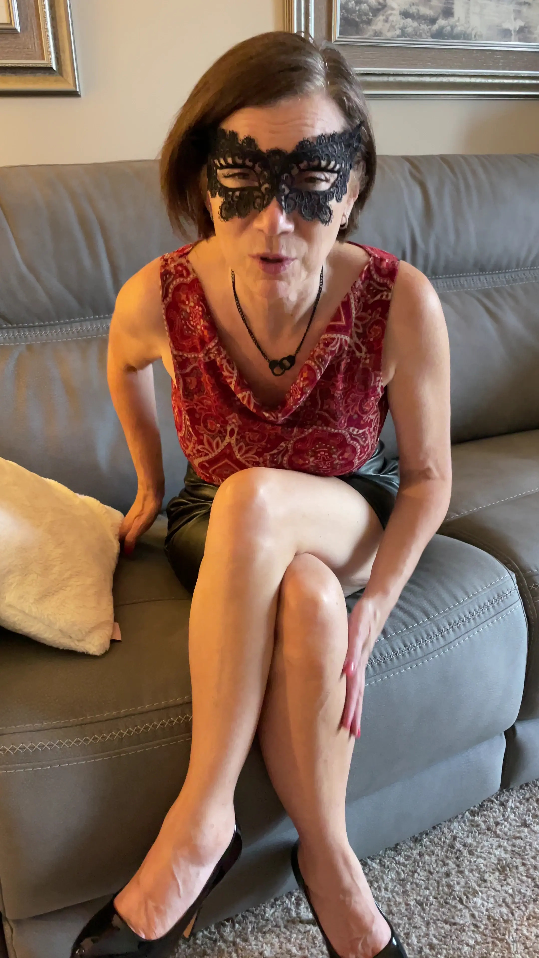 Exclusive Leak: SheGlows - Horny MILF Masterbation - Stream in FullHD | Hotleakxxx.com