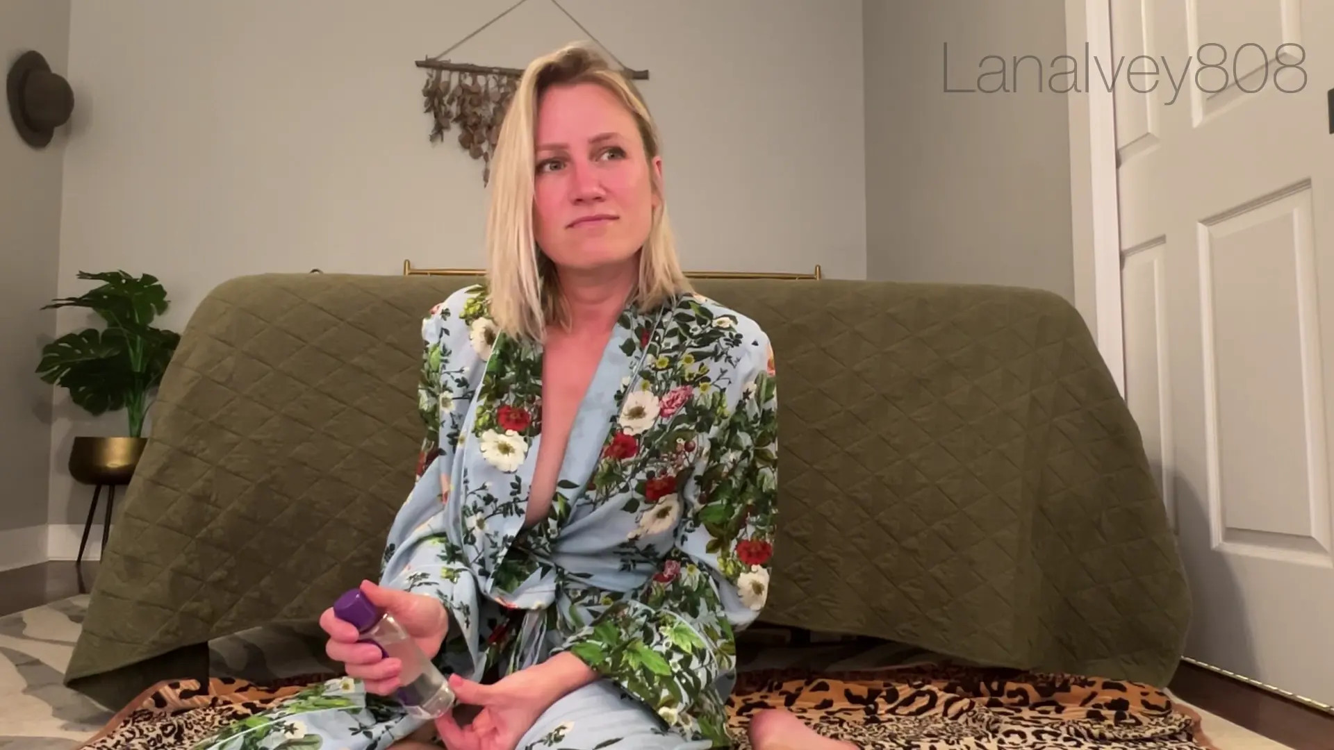 Exclusive Leak: lana_ivey_808 - Describing juicy pussy pump process pt 1 - Stream in FullHD | Hotleakxxx.com