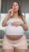 LagertaLily - Breakfast pregnant