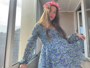 LagertaLily - Pregnant in a dress