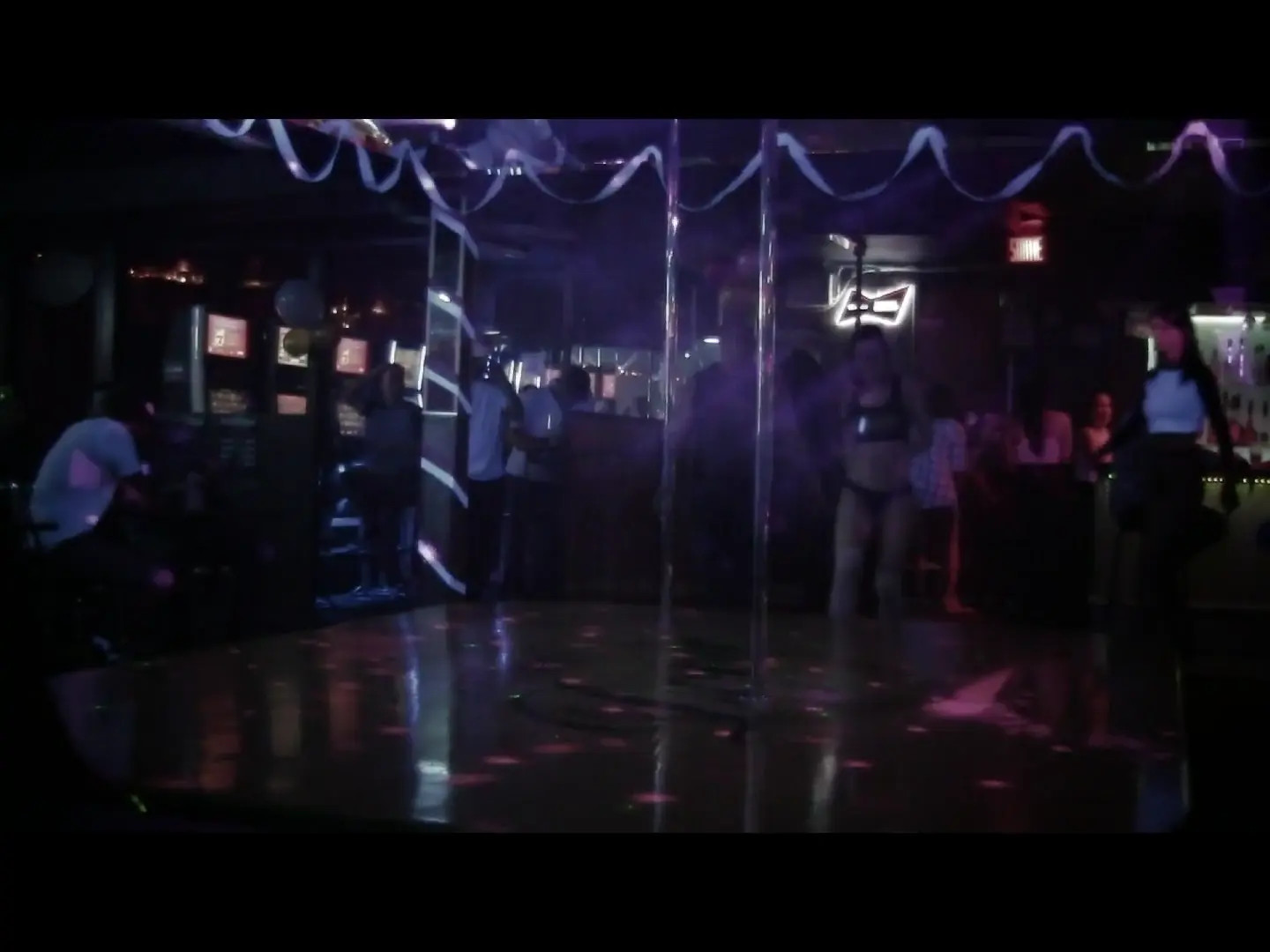 Exclusive Leak: Kira4Burn - 4 Strippers and a Pornstar - Stream in FullHD | Hotleakxxx.com