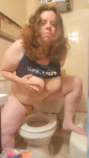 Lilpumpkin30 - Pissing before bed
