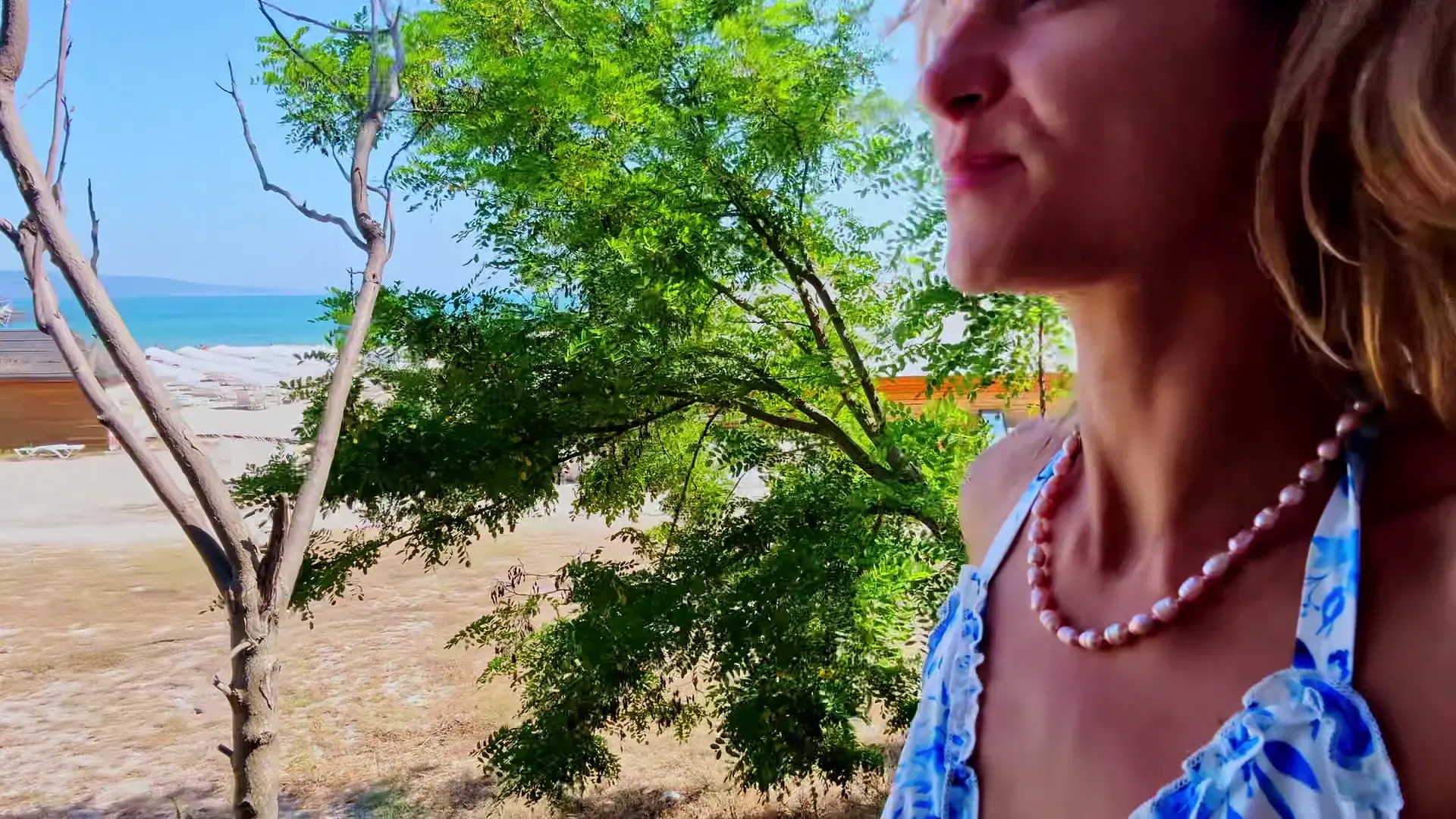 Exclusive Leak: MissDaisyDiamond - Visiting a castle in beautiful sea promenade town holiday - Stream in FullHD | Hotleakxxx.com