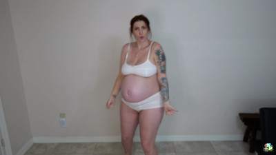 Kelly Payne - 9months Pregnant Silly Dance SFW
