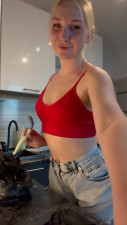 Seegirl - Mommy is cooking you dinner