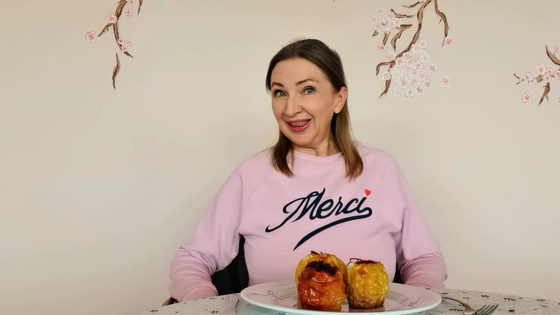 Exclusive Leak: MariaOld - Baked apples with beetroot - Stream in FullHD | Hotleakxxx.com