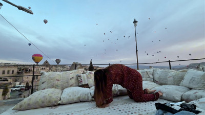 Ittybittycherry - Yoga in Cappadocia