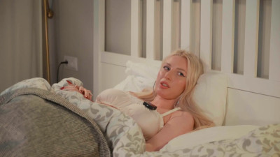 alicewarmheart - Stretching to Wake Up My Body