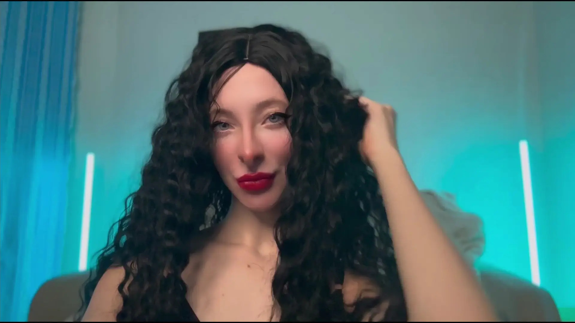 Exclusive Leak: holy_harlot - beautiful gypsy with red lips - Stream in FullHD | Hotleakxxx.com