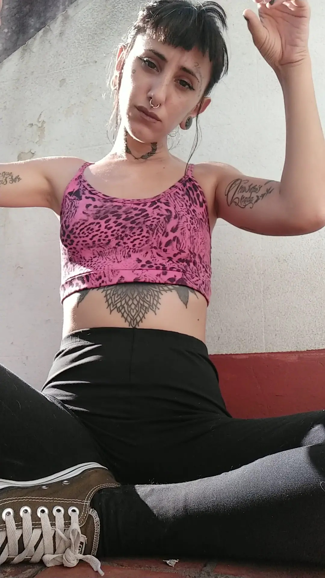 Exclusive Leak: SamaraMorgan - After workout smoke - Stream in FullHD | Hotleakxxx.com