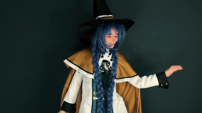 Lil cosplay slut - Roxy Migurdia - Dancing - Mushoku Tensei Cosplay