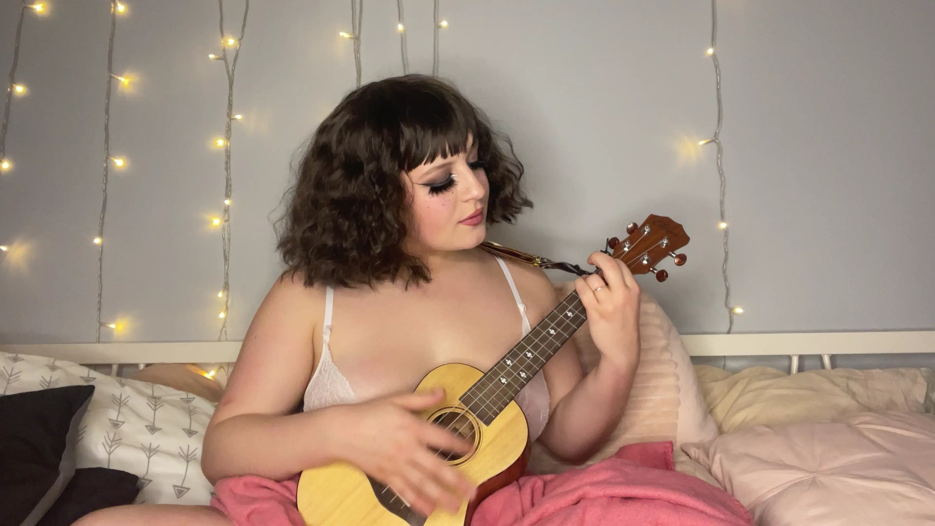 Exclusive Leak: rowan_carter - Cover of "Loner" by Kali Uchis - Stream in FullHD | Hotleakxxx.com