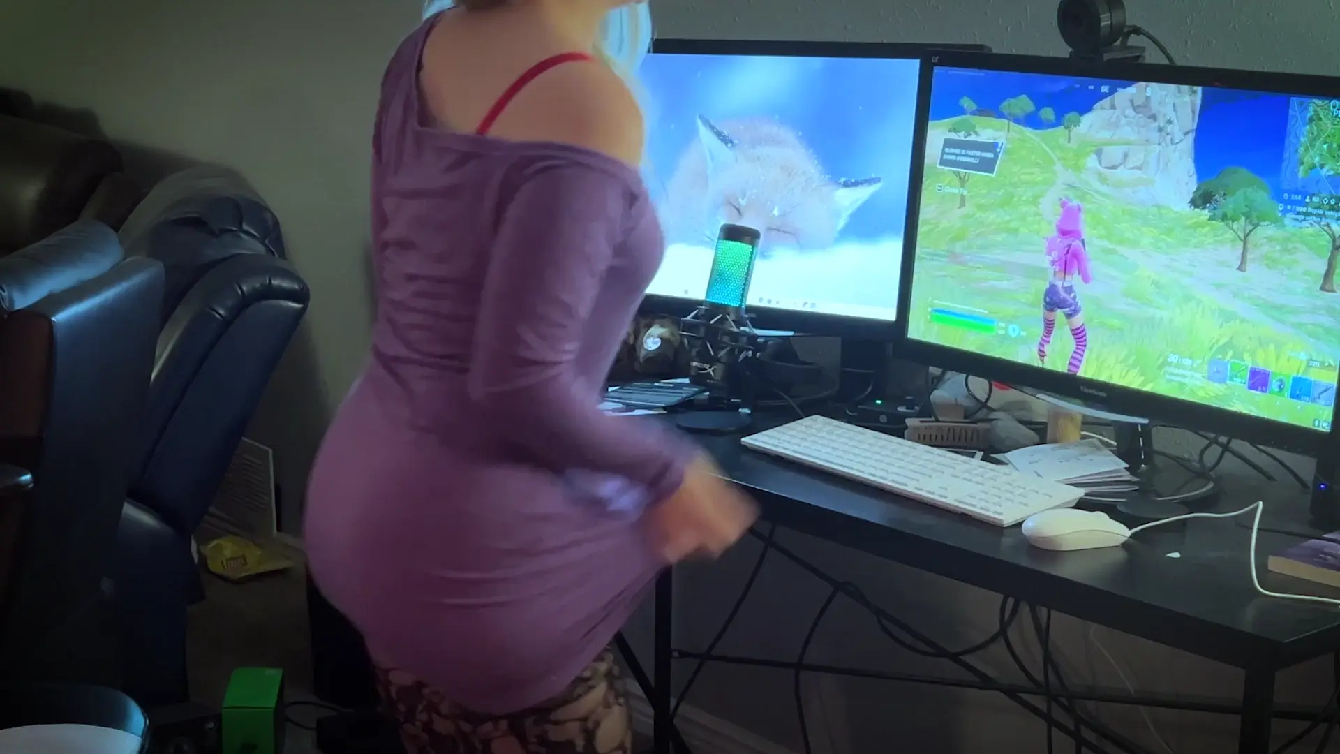 Exclusive Leak: wtf_hailee - Watch Me Twitch and Fuck while I Fortnite and Eat Cum - Stream in FullHD | Hotleakxxx.com