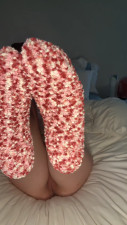 baileydeez - Girl next door teases tiny feet