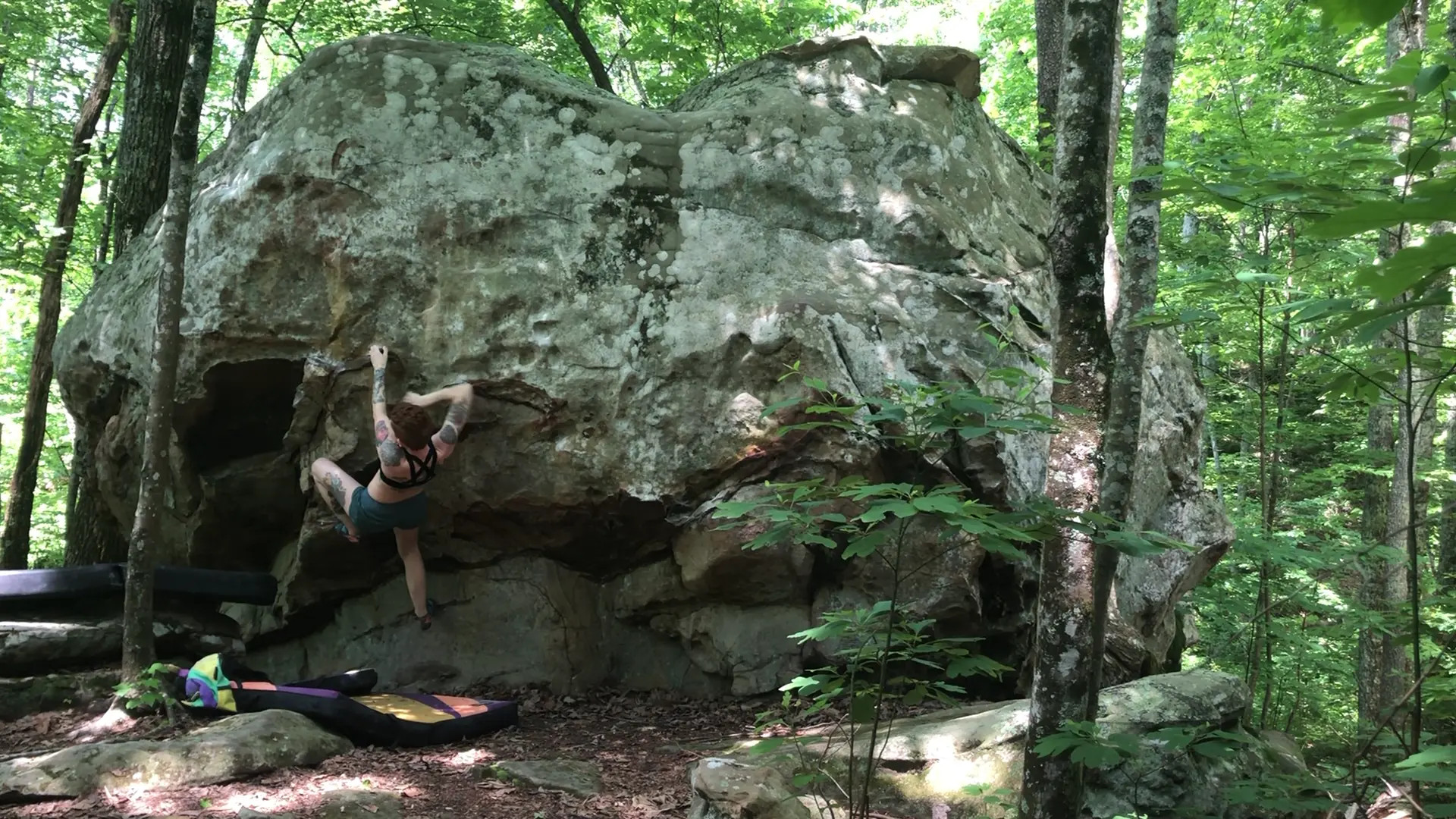 Exclusive Leak: Lulu_Ren - Climbing in the Forest clothed - Stream in FullHD | Hotleakxxx.com