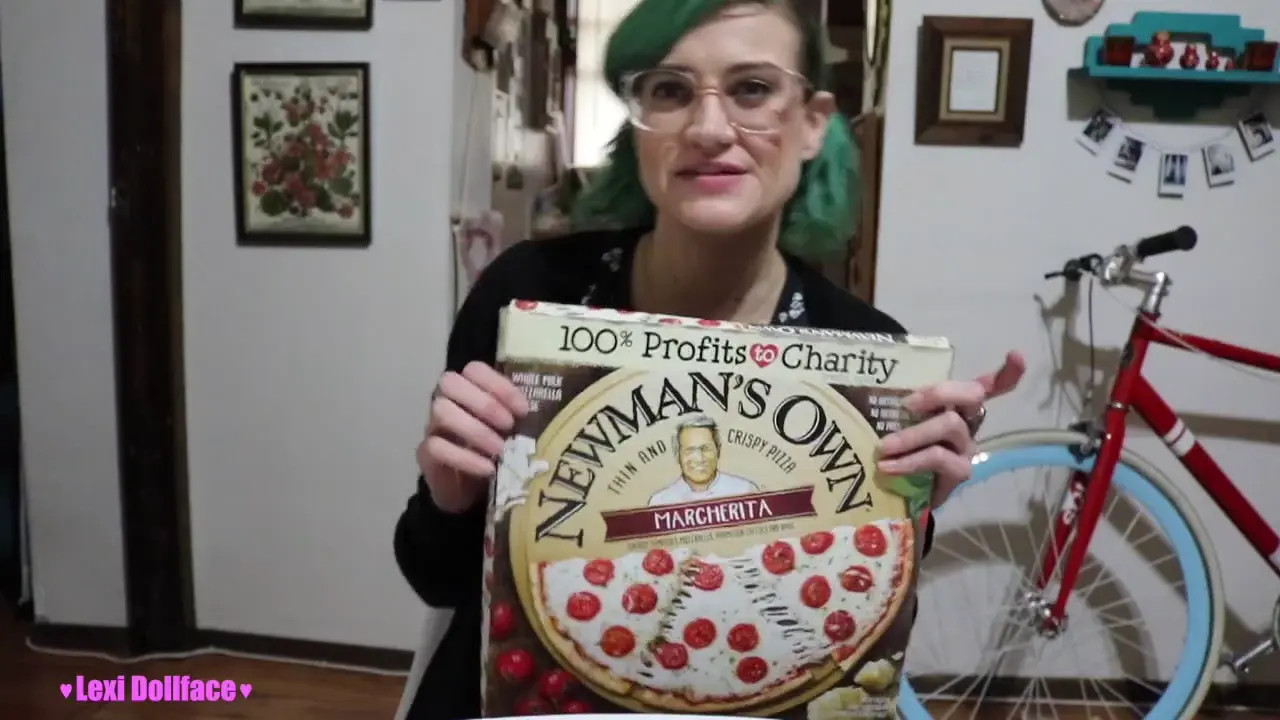 Exclusive Leak: Lexi Dollface - PIZZA MUKBANG WITH BURPS - Stream in FullHD | Hotleakxxx.com