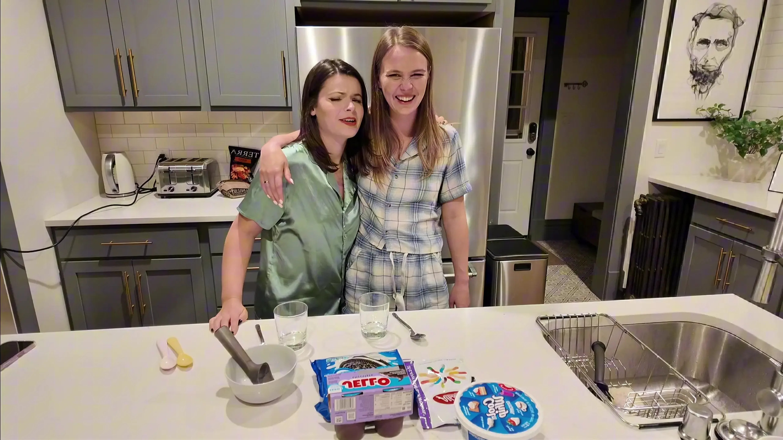 Exclusive Leak: dharmajonesxxx - Making Dirt Cups Dessert with Stella Sedona - Stream in FullHD | Hotleakxxx.com