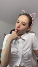 luna_moore - Sucking on my fingers