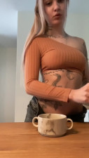 Katrin_Carey - Cooking a Small Breakfast