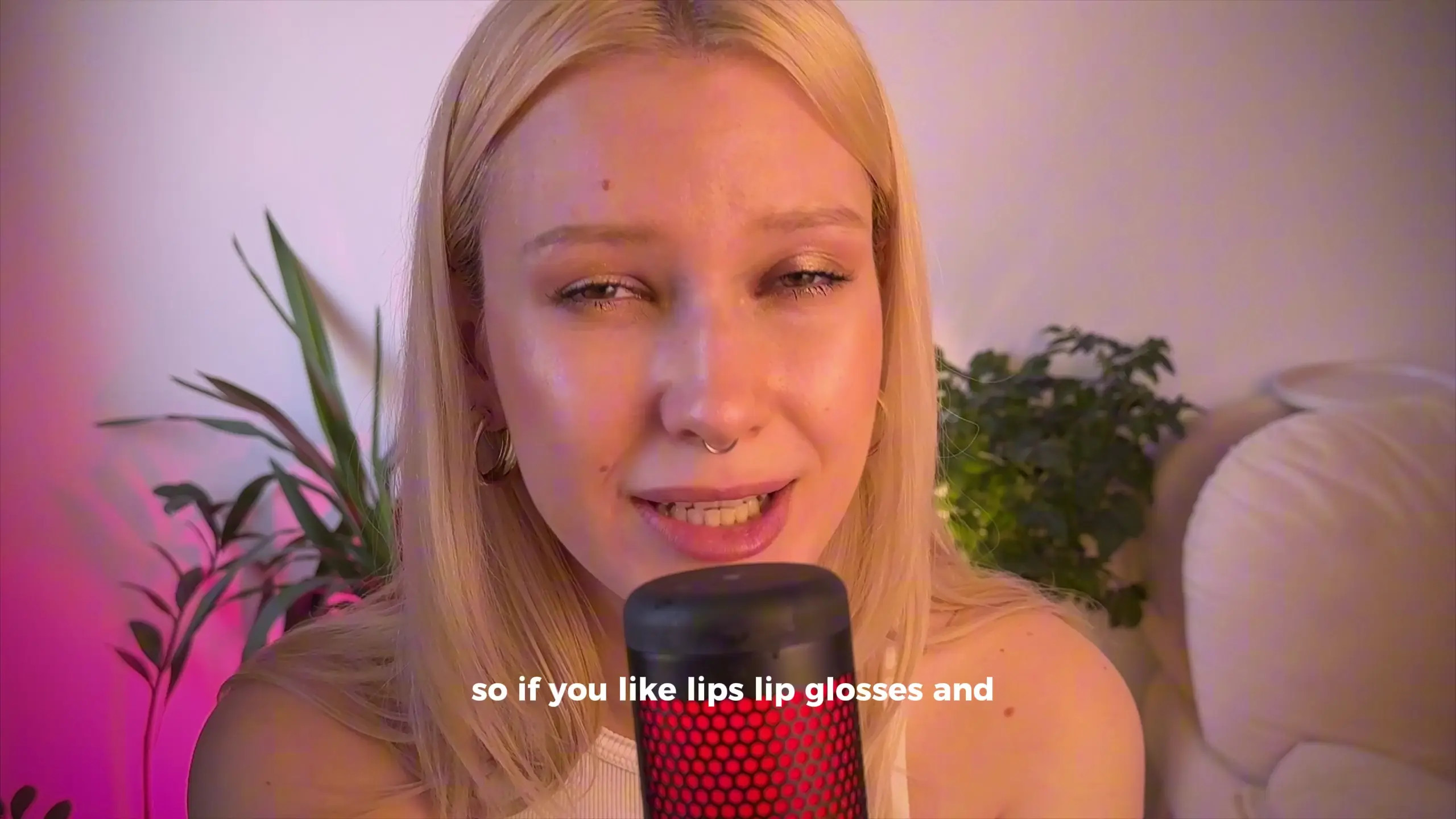Exclusive Leak: Goddess Lora - LIPGLOSS & EYE CONTACT | Flirty and sensual review - Stream in FullHD | Hotleakxxx.com