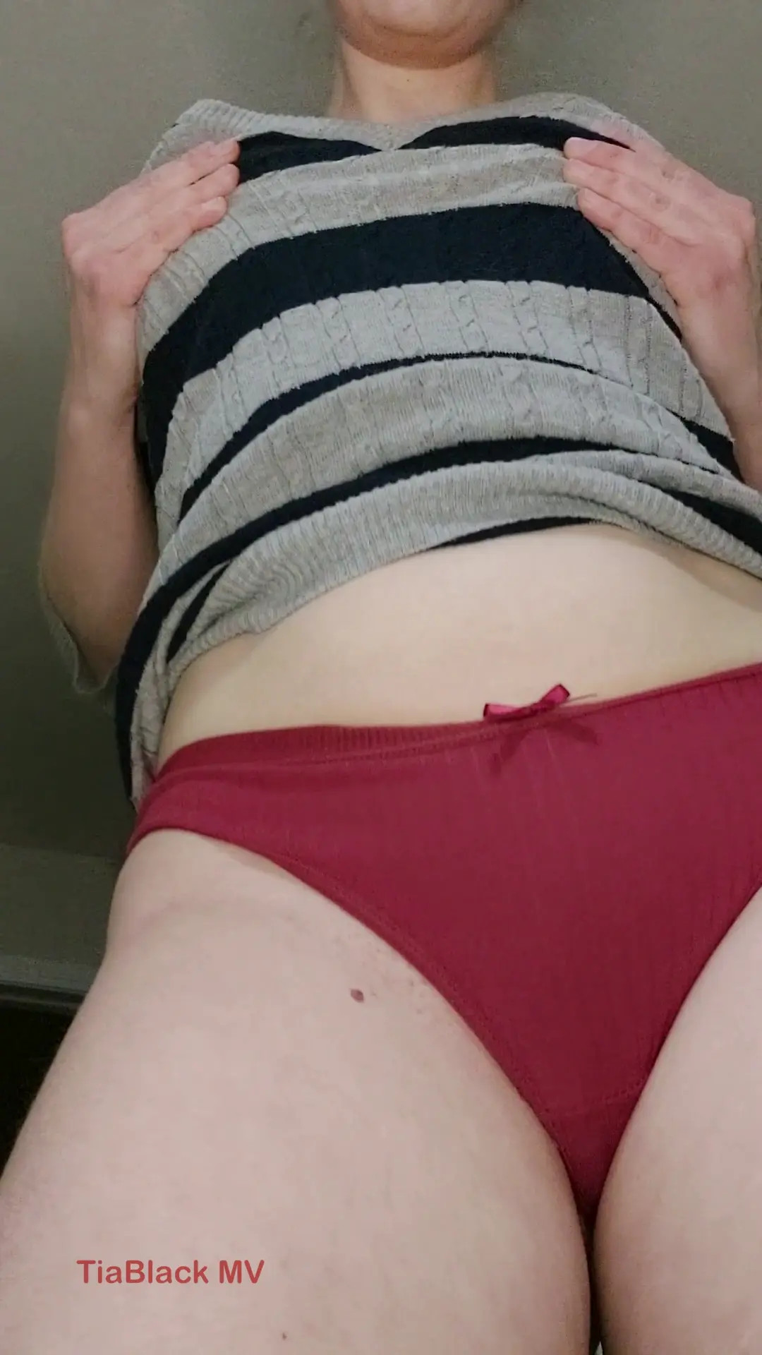 Exclusive Leak: Tiablack - I saw you peaking. Is this what you want - Stream in FullHD | Hotleakxxx.com