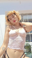 AkameQueen - Sunbathing my hairy body