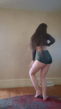 SweetStuff25 - Striptease & danceshorts to nude