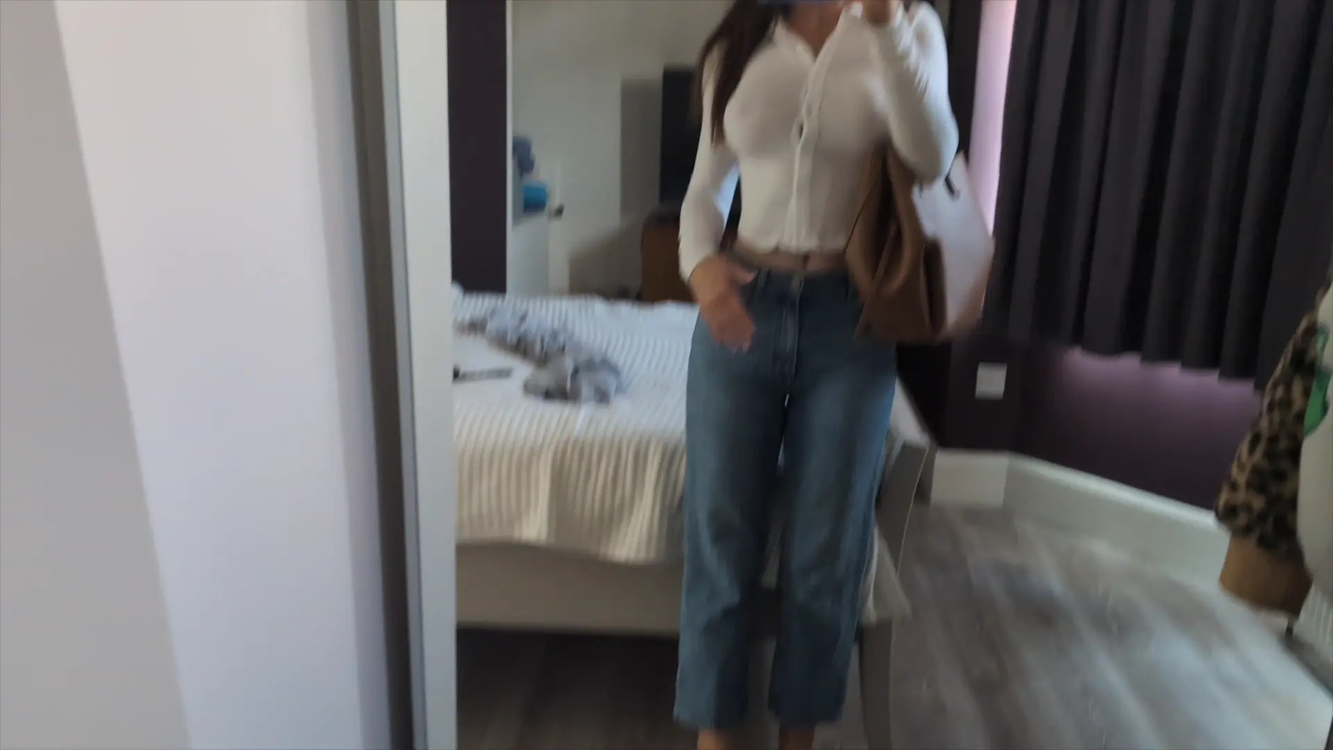 Exclusive Leak: Cutepowerlegs - Lingerie Vlog & Pillow Fight - Stream in FullHD | Hotleakxxx.com