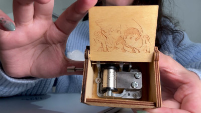 Lizzsweet6 - Howl's Moving Castle Music Box