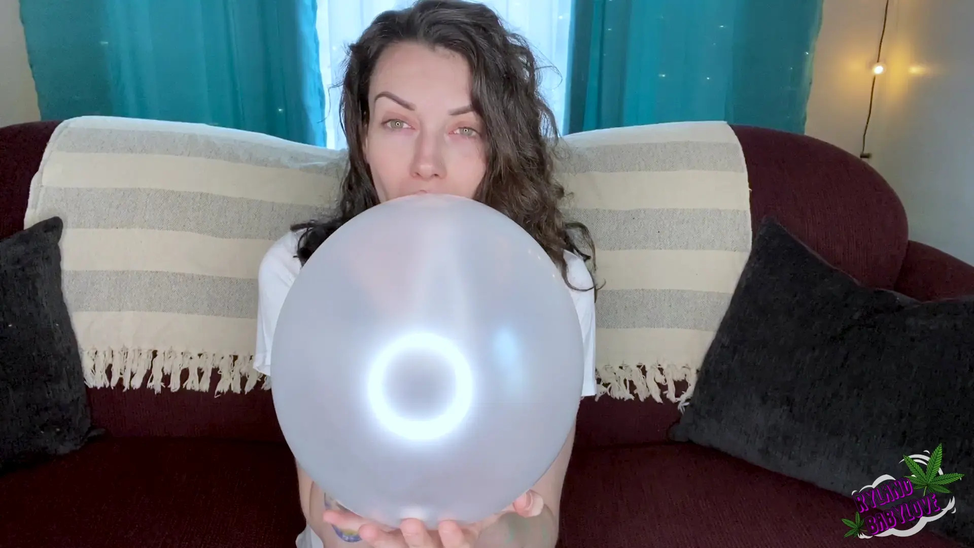 Exclusive Leak: Ryland BabyLove - inflating balloons - Stream in FullHD | Hotleakxxx.com
