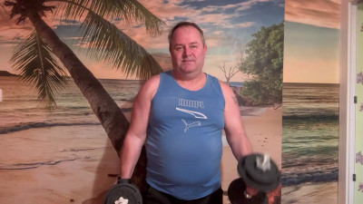Sexychubbyman - dumbbell workout at home