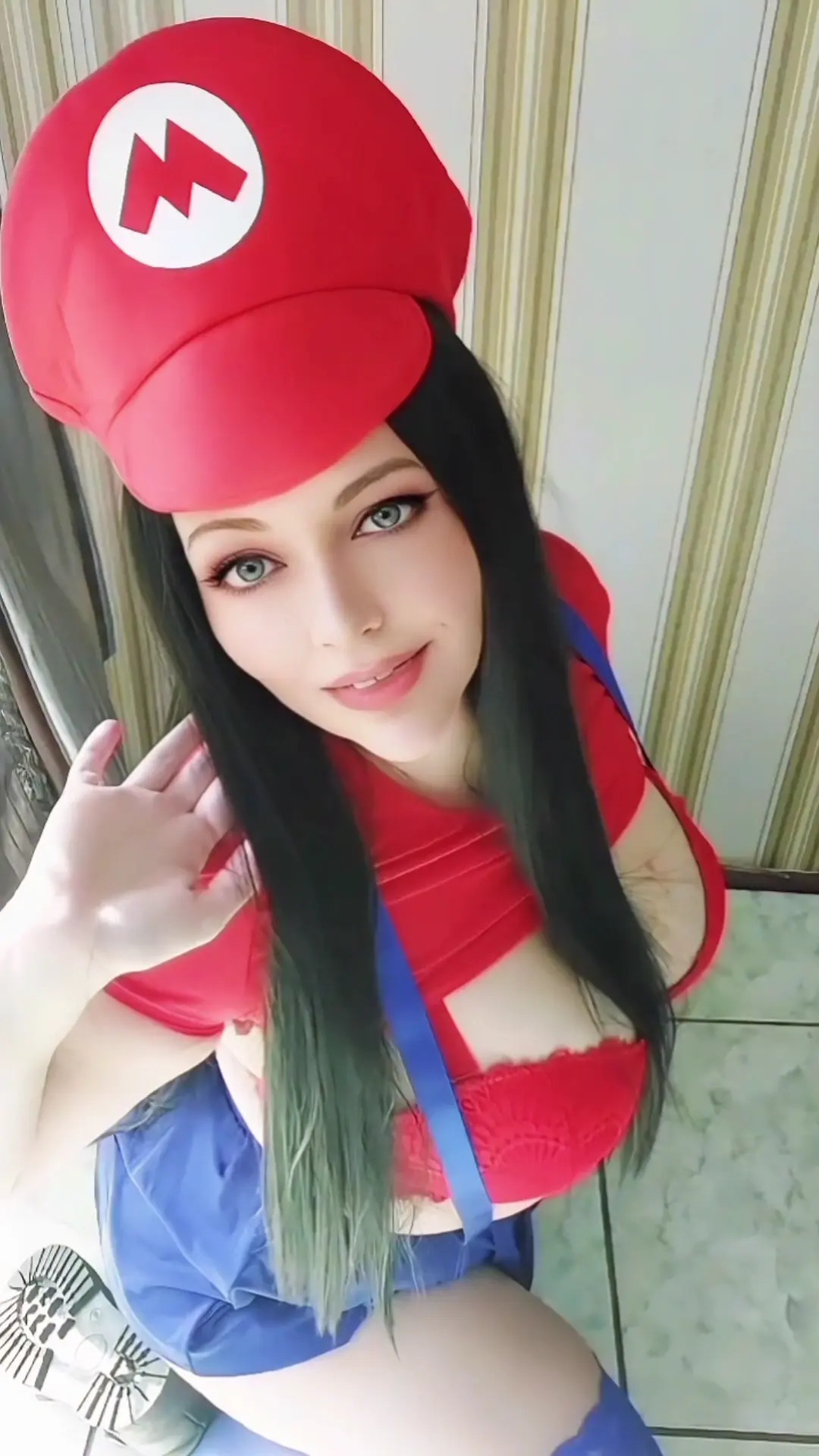 Exclusive Leak: SapphireStyle90 - Mario Girl Cute and Sexy Poses - Stream in FullHD | Hotleakxxx.com