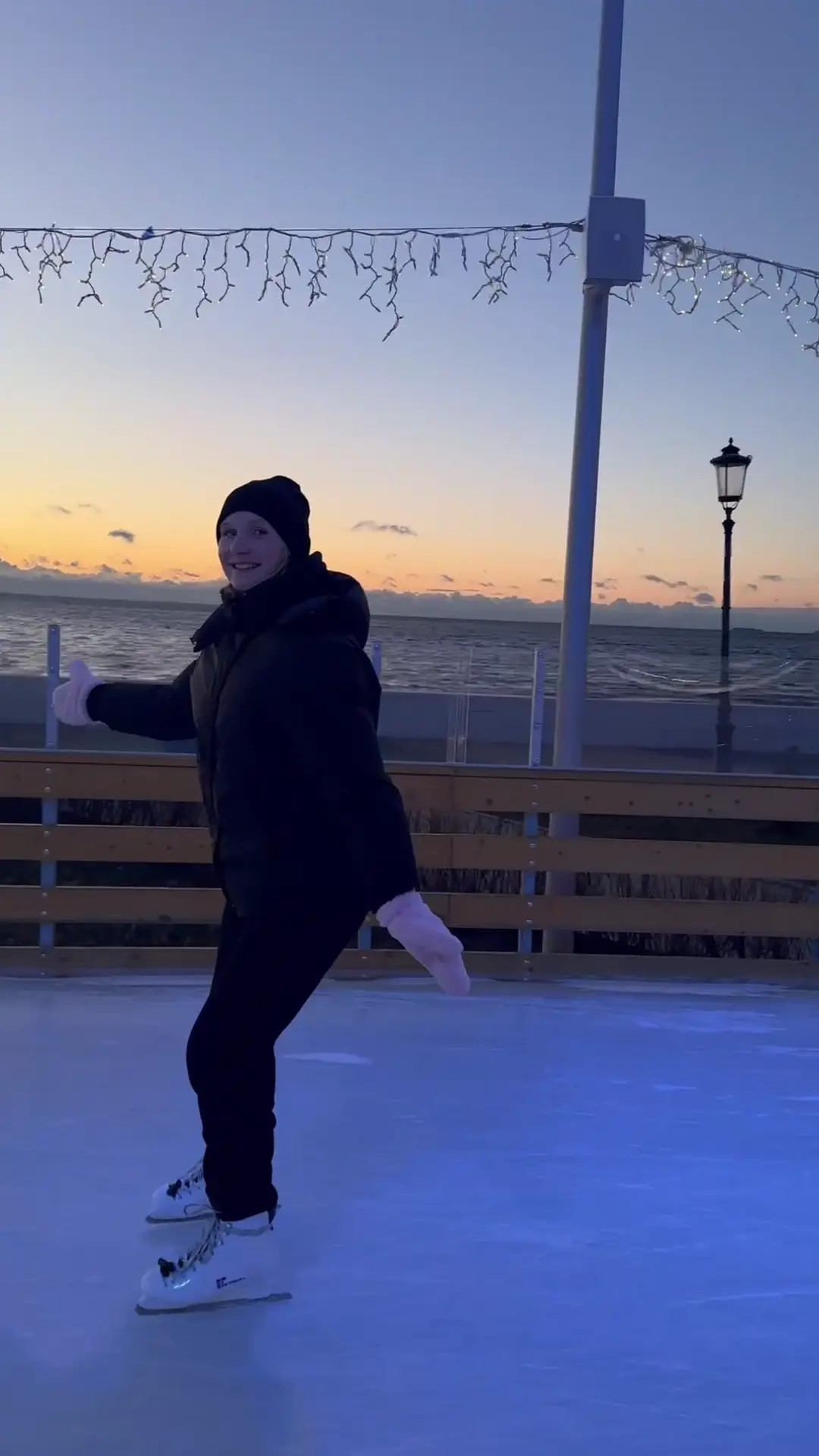 Exclusive Leak: Seegirl - I skate on the biggest rink in the world - Stream in FullHD | Hotleakxxx.com