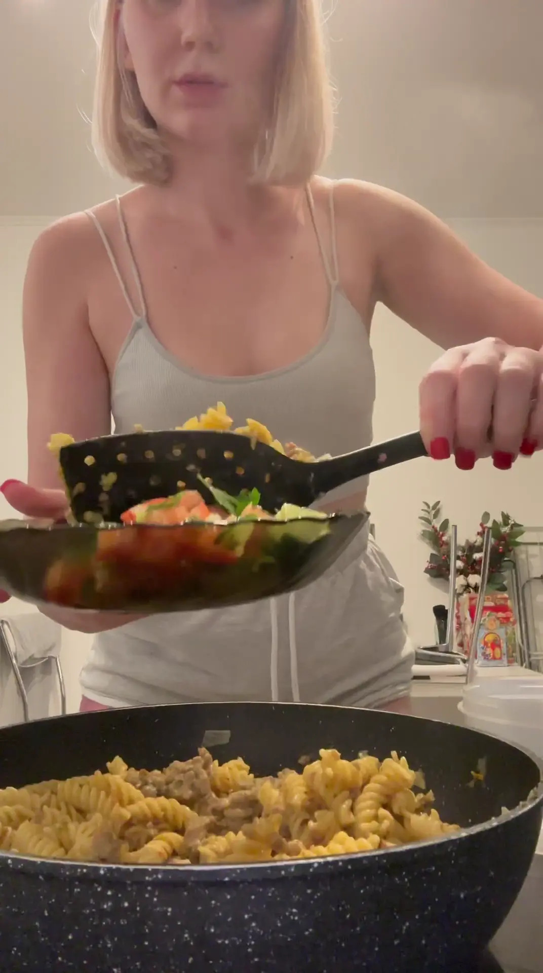 Exclusive Leak: Seegirl - Delicious dinner from your girlfriend - Stream in FullHD | Hotleakxxx.com