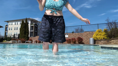 myrtlemystic - Cold Plunge Therapy with Myrtle Feat. Feet