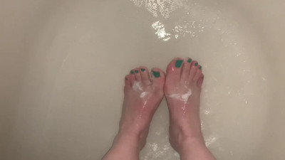 Lexie Daniels - Cum on my feet Daddy