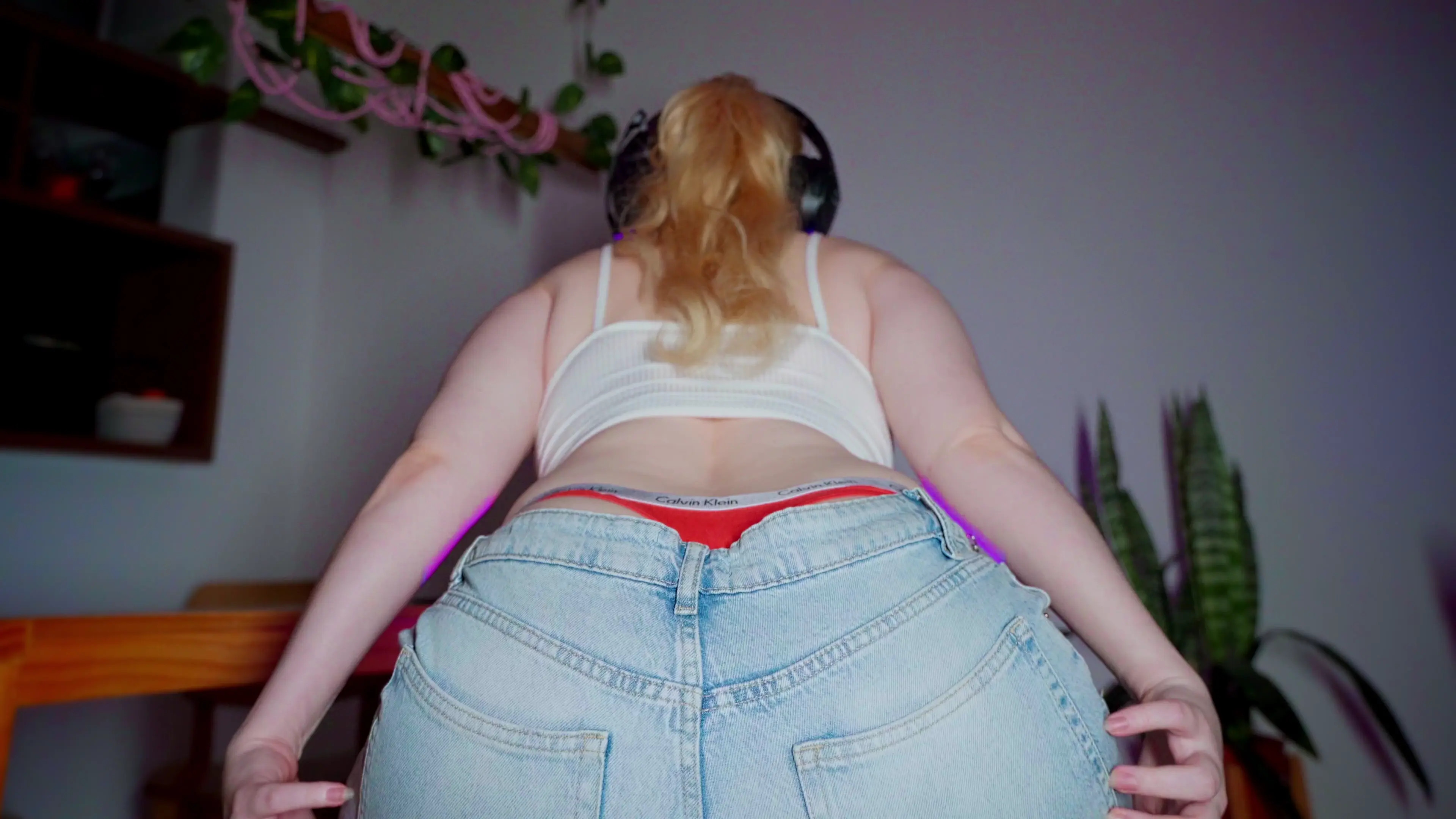 Exclusive Leak: Lovely Dove - ASMR] BEST SOUNDS of BLUE JEANS and RED CK PANTIES BACK - Stream in FullHD | Hotleakxxx.com