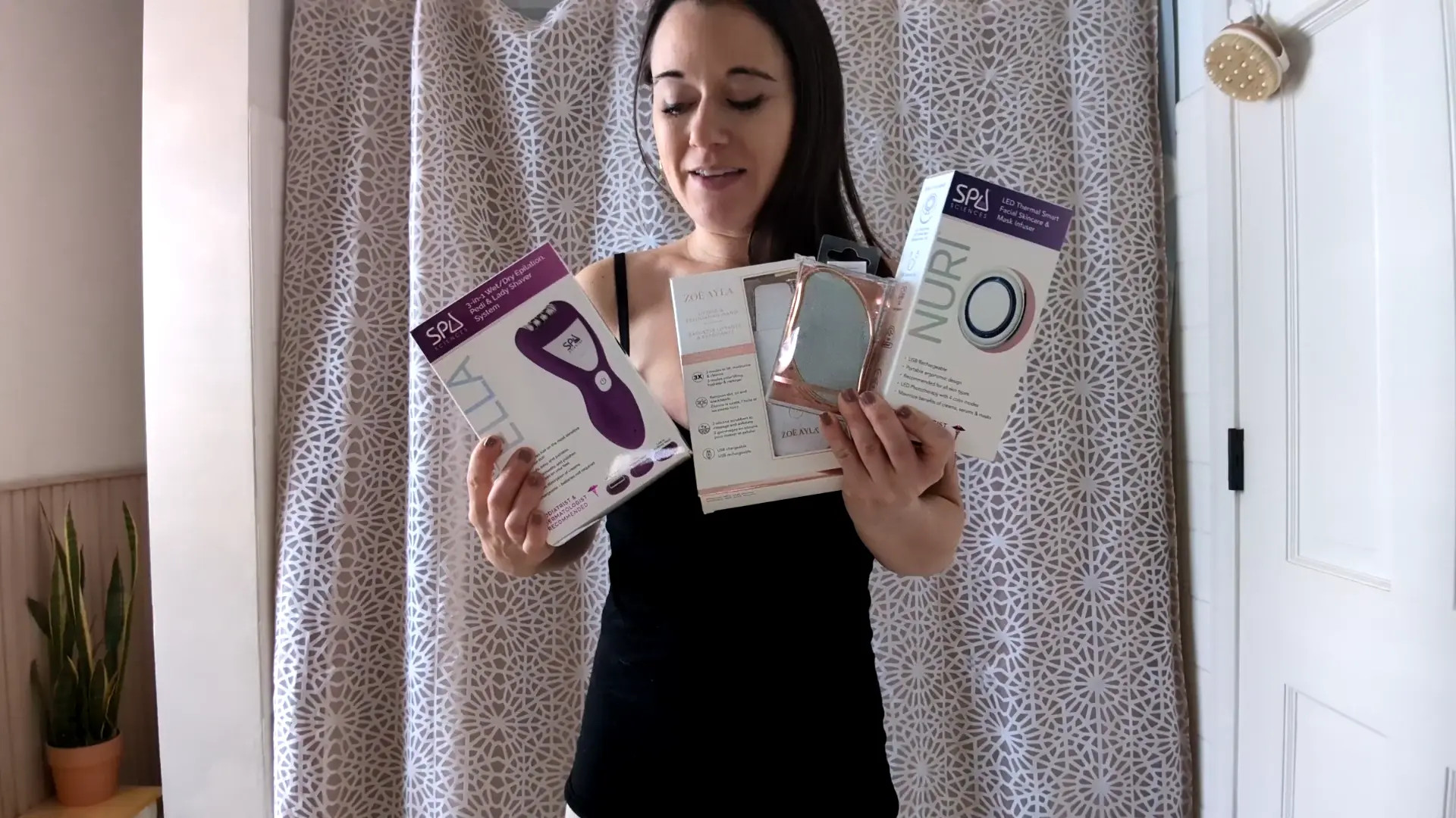 Exclusive Leak: MilaMaeXO - Unboxing, Using, and Reviewing Beauty Products - Stream in FullHD | Hotleakxxx.com