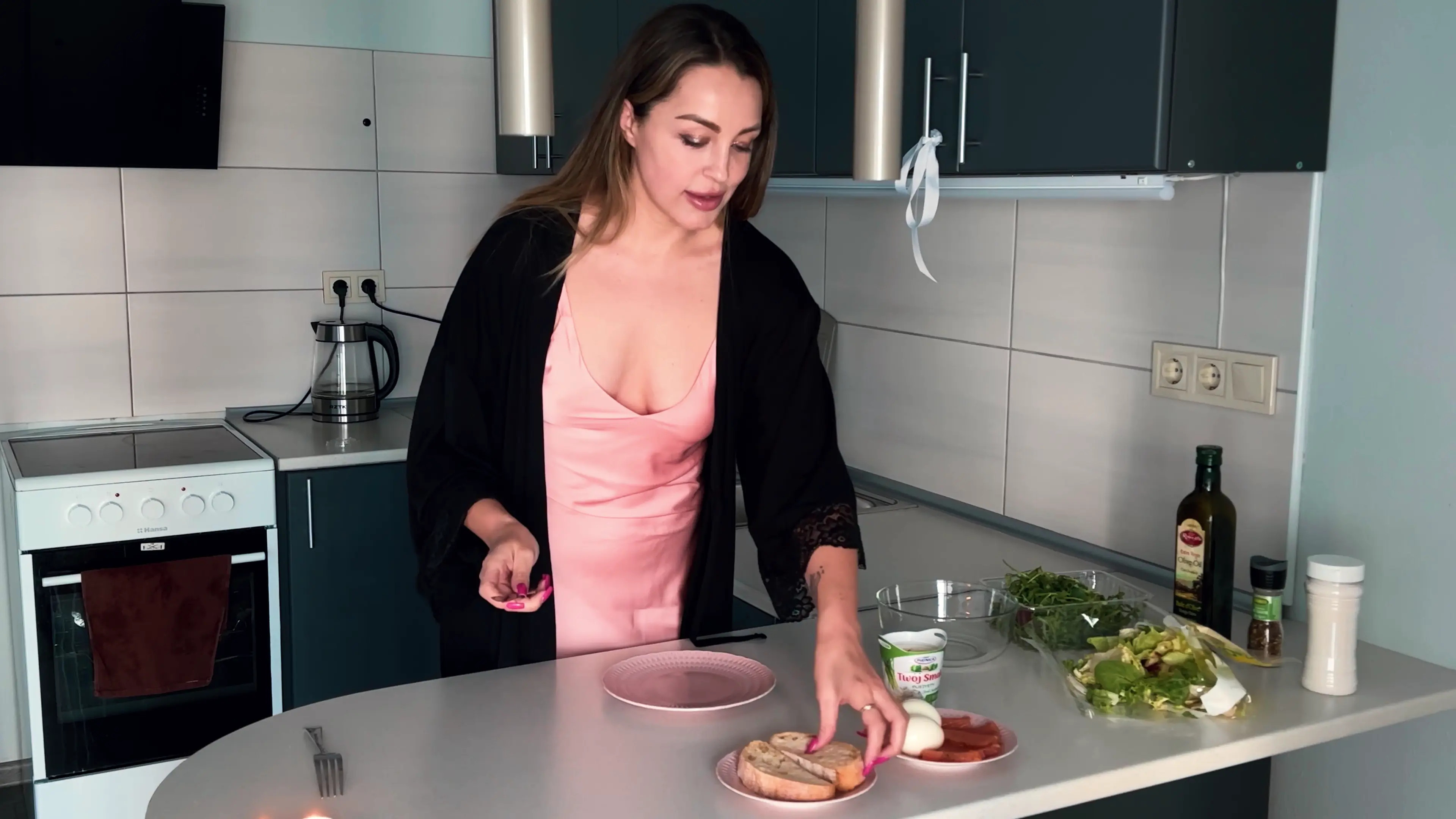 Exclusive Leak: sandrapalmer - Cooking Favorite Breakfast Food By Sandra Palmer - Stream in FullHD | Hotleakxxx.com