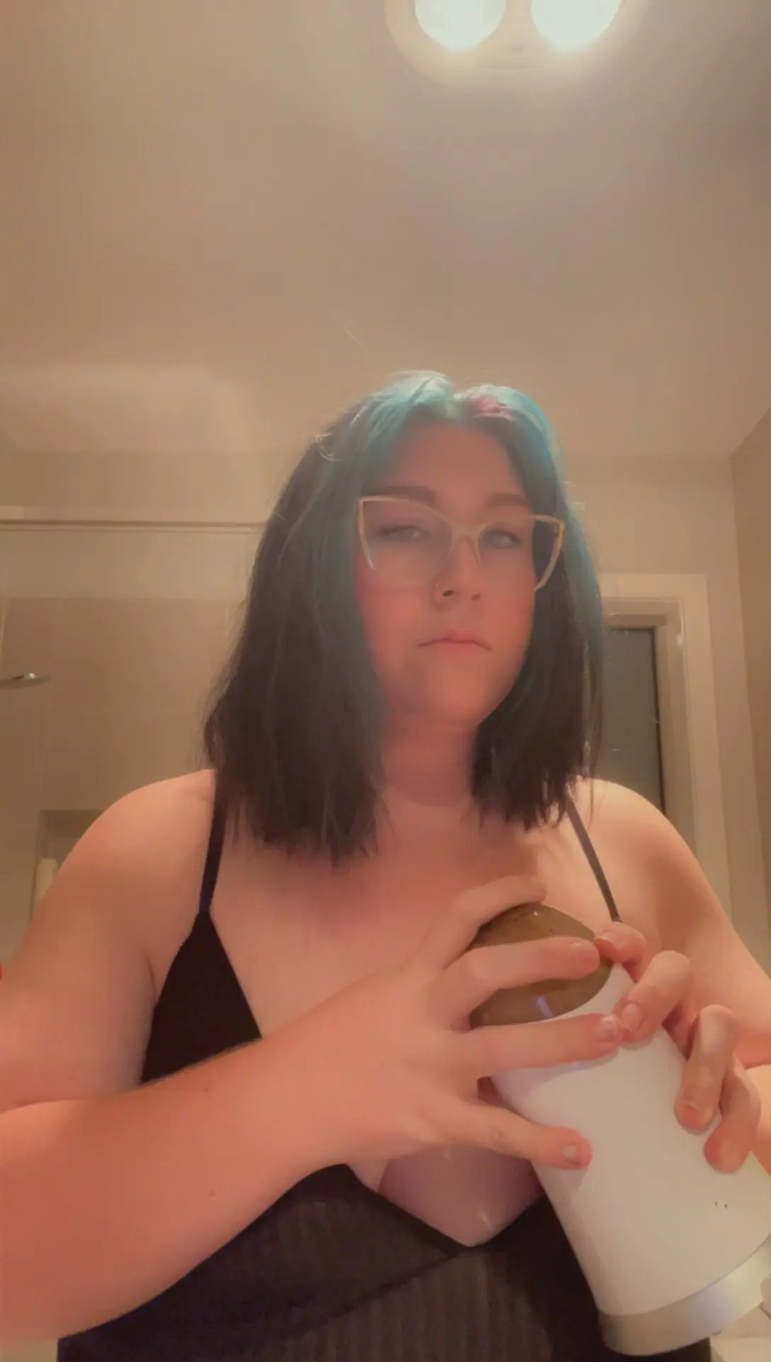 Exclusive Leak: Smutslut420 - Saggy tits and Cones - Stream in FullHD | Hotleakxxx.com
