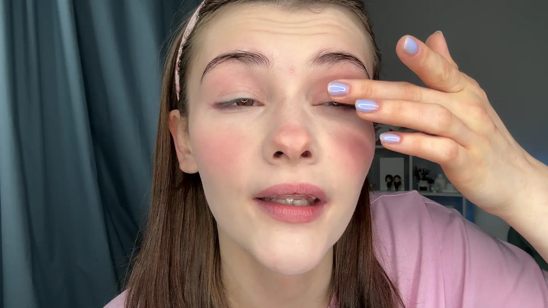 Exclusive Leak: ZoiLuv - Glittering up my face - Stream in FullHD | Hotleakxxx.com