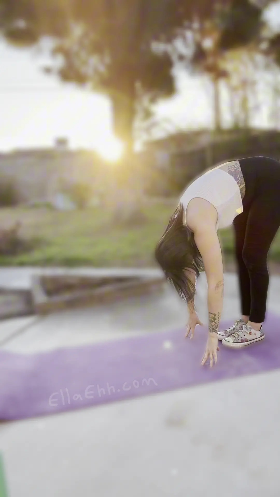 Exclusive Leak: Ellaehh - my yoga stretches brings all the birds to the yard - Stream in FullHD | Hotleakxxx.com