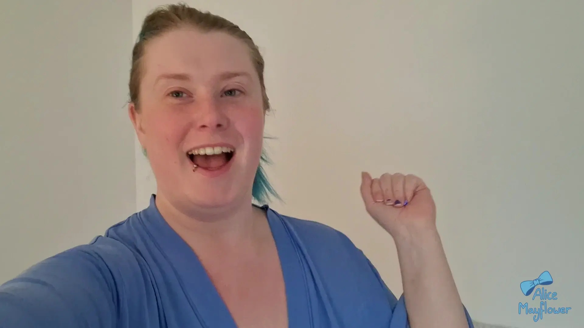 Exclusive Leak: Alice Mayflower - London Trip Vlog, 23rd April 2025 - Alice Mayflower - SFW - Stream in FullHD | Hotleakxxx.com