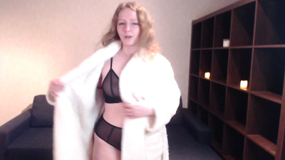 KissMyHips - FREE Hairy Pussy Goddess Controls Cock
