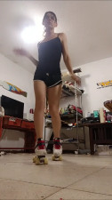 Vero Smokes - Practicing roller dance