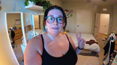 Lunaxthicky - Day 2: Plus-Size Squat Challenge - Watch Me Get Stronger