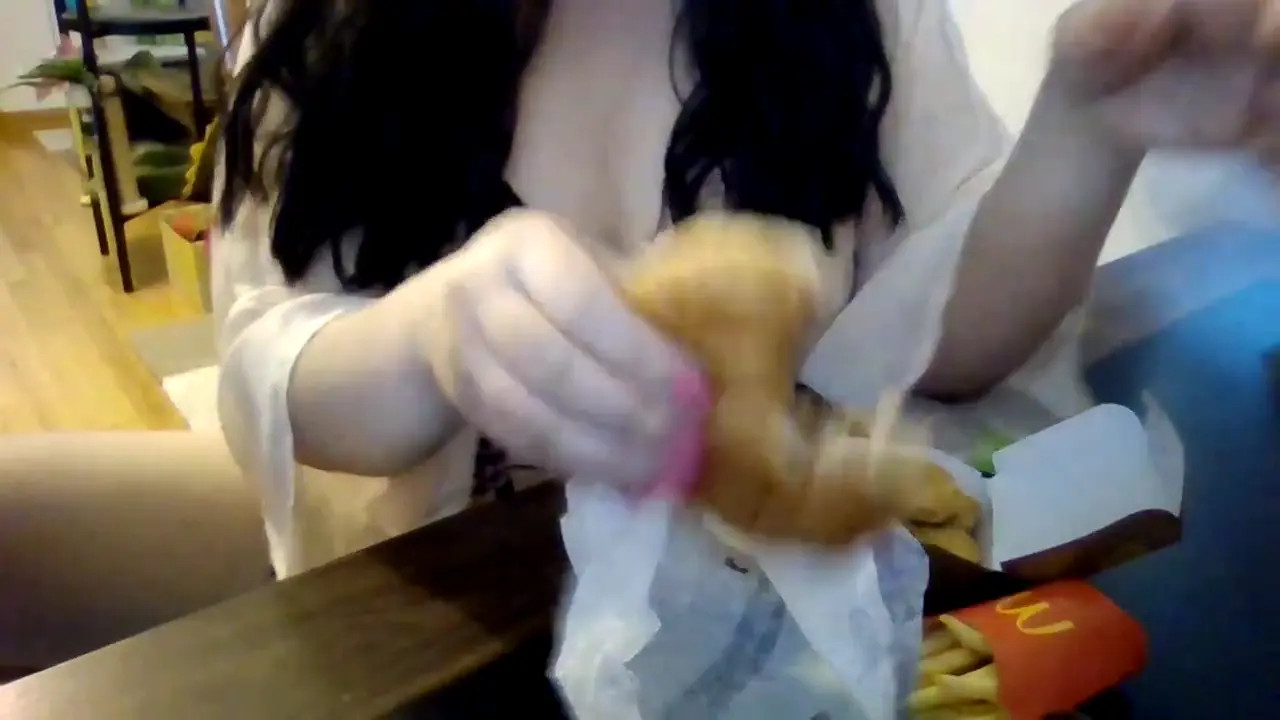 Exclusive Leak: saralovedoll - Mukbang Time! Lunch In My Lingerie Have Sauce, Fries, Meat - Stream in FullHD | Hotleakxxx.com