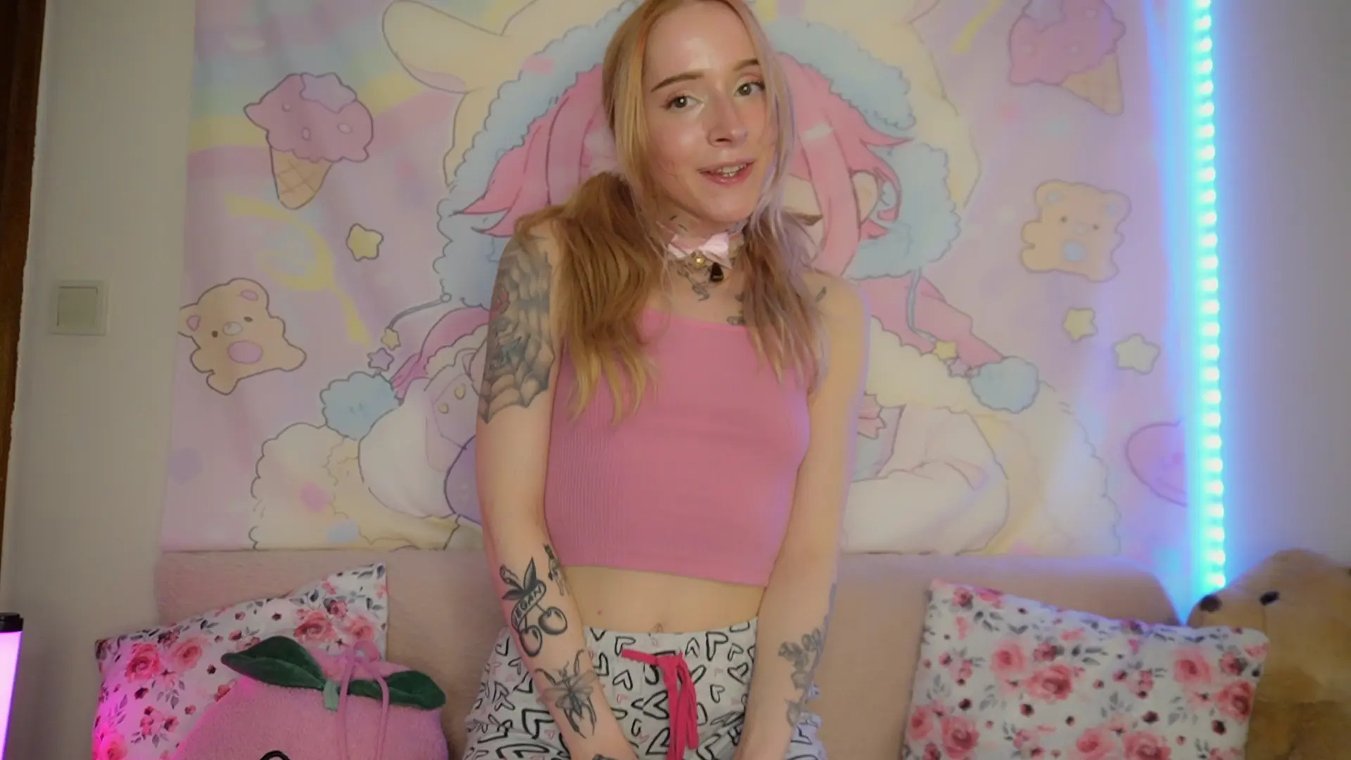 Exclusive Leak: Kitty Wild - Panty Party: Try-On Fun with Kitty - Stream in FullHD | Hotleakxxx.com