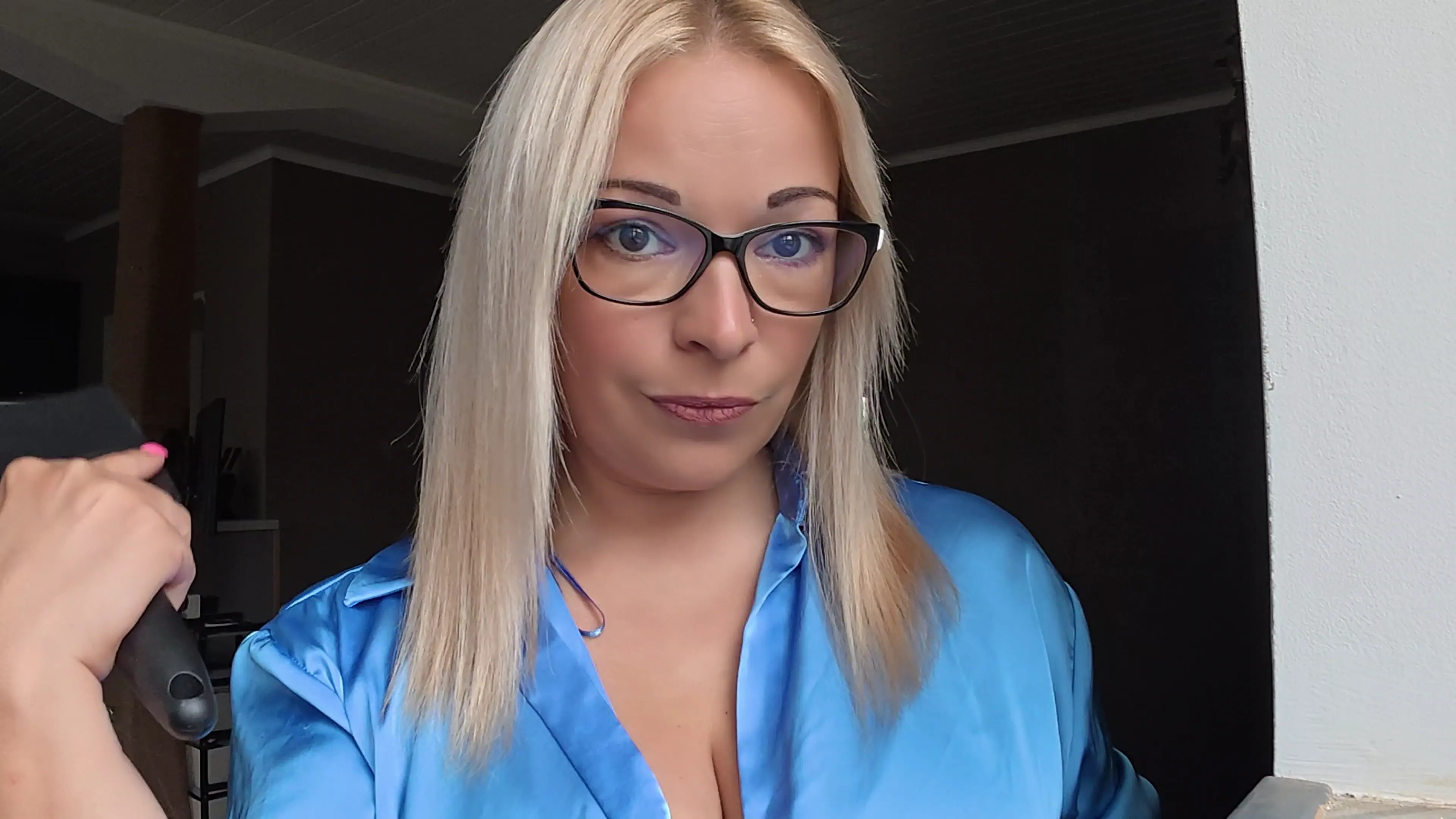 Exclusive Leak: DancingBarbi - Brushing my hair ASMR - Stream in FullHD | Hotleakxxx.com